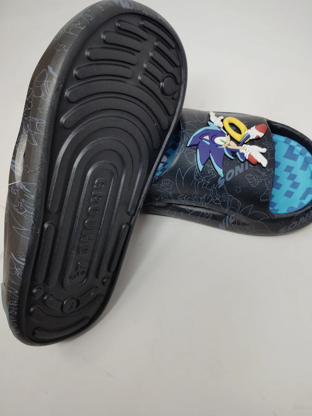 Sonic the Hedgehog Kids Slide Sandals in Blue and Black, Size 3